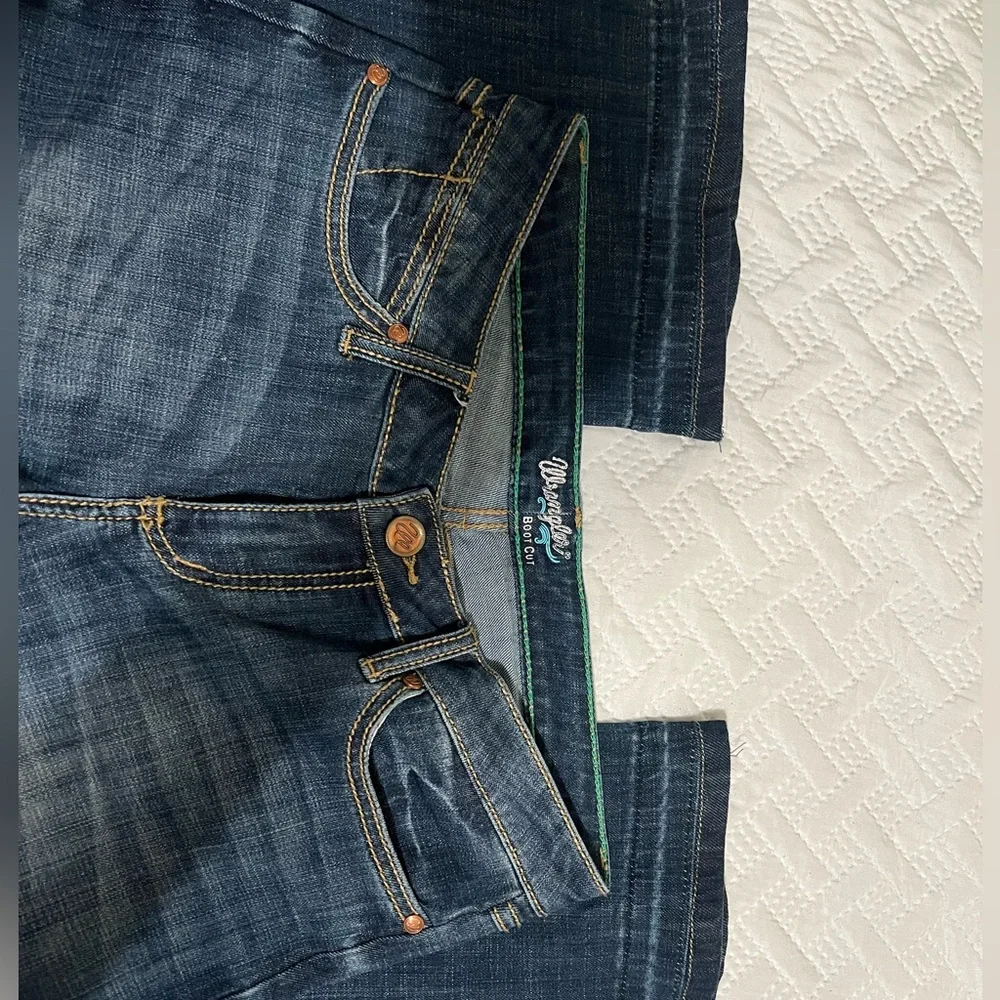Wrangler Bootcut - Picture 2 of 3